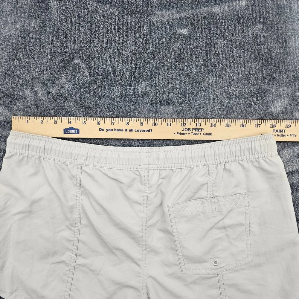 VUORI  Sunwashed Shorts womens XL 2.5" inseam active color Suede VW369  NEW - Picture 9 of 11